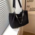 Black bubble quilted tote bag with pearl metal chain and wide leather strap - Black