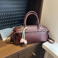 Burgundy boston handbag with pebble texture and pink tulip flower pendant charm - With Charm / Burgundy