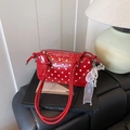 Sac bandoulière rouge à pois blancs avec perles décoratives et nœud élégant en tulle - Avec Pendentif / Rouge