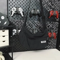 Borsa messenger in nylon nero con tasca frontale e tracolla larga in moderno stile urban - Nero