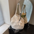 Sac fourre-tout en maille beige avec fleur 3D pour les vacances d'été - Blanc Cassé