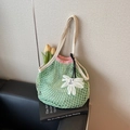 Sac de plage en maille vert clair avec bordure rose et longues anses en toile - Vert