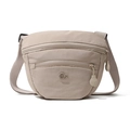 Detalle del bolso de lona beige con compartimentos de cremallera y correa tejida ancha - Gris