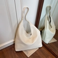 Bolso hobo minimalista blanco crema de gran capacidad con textura de cuero granulado y asa - Blanco Roto