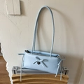 Bolso de hombro minimalista en cuero PU azul claro con lazo y colgante de corazón - Azul