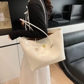Bolso tote blanco minimalista grande en piel sintética lisa con logotipo dorado - Blanco