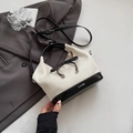 Bolso tote de punto beige con lazo negro y ribetes de cuero en versión de color mixto - Negro Pequeño