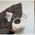Cream white woven dumplings handbag with pleated handle and silver metal chain strap - No Pendant / Off-white