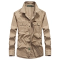 Klassisches khakifarbenes Herren-Cargohemd mit langen Ärmeln, Brusttaschen und Umlegekragen - M / Khaki