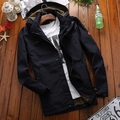 Giacca a vento uomo blu navy con cappuccio, fodera in rete traspirante e tessuto impermeabile - XL / Blu scuro