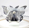 Boîte à bonbons papillon découpée au laser avec motifs de roses et ruban de soie blanc - Argent Réfléchissant