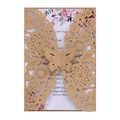 Laserschnitt Hochzeitseinladung in Hellbraun mit Schmetterlingen und Blumenkarte - Beige Gold