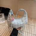 Sac croissant à carreaux bleu clair avec poignée nouée et breloque coeur rose - Bleu avec Pendentif