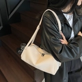 Elegante bolso almohada de cuero granulado blanco marfil con doble correa y cremalleras - Blanco Roto