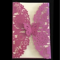 Invito di nozze rosso rosa traforato al laser con farfalla 3D e motivi floreali eleganti - Rosso Porpora 41#