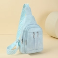 Borsa a tracolla azzurra con cerniere decorative e spallina con trama geometrica - Blu