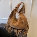 Bolso tote bohemio de ante marrón con flecos y correa de hombro con borlas largas - Marrón
