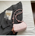Sac bandoulière demi-lune à carreaux roses et blancs avec bandoulière nouée chic - Sans pendentif / Rose