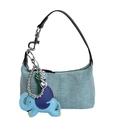 Borsa a tracolla intrecciata azzurra con cinturino nero e ciondolo a forma di elefante - Blu con Pendente