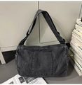 Sac bandoulière en denim délavé gris foncé avec poches multiples et bandoulière large - Noir