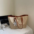 Grand sac cabas en paille beige avec bordure en cuir marron et breloque étoile - Khaki avec Pendentif