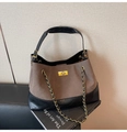 Sac fourre-tout matelassé marron et noir avec bandoulière chaîne dorée et fermoir pivotant - Marron