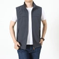 Gilet outdoor grigio scuro da uomo con tasche multiple e collo alto con cerniera - M / Grigio