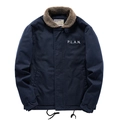 Chaqueta azul marino para hombre con cuello de sherpa y bordado P.L.A.N. en el pecho - M / Azul Oscuro con Forro de Felpa