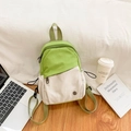 Sac à dos minimaliste en toile vert herbe et beige avec logo métal et cordon de serrage - Vert