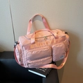Rosa wasserdichte Reisetasche mit vielen Taschen und Schultergurt für Sport und Fitness - Rosa