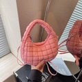 Sac à main matelassé rose pour femme avec bandoulière et fermeture éclair - Rose