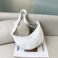 Sac bandoulière demi-lune blanc en nylon avec sangle réglable et style minimaliste - Blanc Cassé