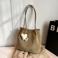 Sac fourre-tout rétro en cuir mat kaki avec pendentif cœur blanc pour femme - Avec Pendentif / Vert