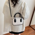 Bolso de mano minimalista crema con bordes negros y correa bandolera mujer - Negro