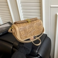 Borsa a mano vintage beige con goffratura floreale 3D e chiusura in metallo dorato - Cachi