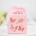 Dettaglio della scatola per caramelle a farfalla rosa tagliata a laser con nastro bianco - Rosa