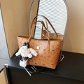 Brown litchi grain tote bag with bear patterns and a white plush rabbit pendant - Brown with Pendant