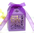 Boîte à dragées violette découpée au laser avec nœud en organza pour mariage chic - Violet foncé