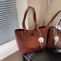 Dark brown large capacity tote bag with a vintage leather texture and plush charm - Red-Brown (With Charm)