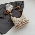 Sac seau tissé crème fait main avec rayures marron et poignée décorative en perles - Blanc Cassé Kaki Patchwork (Petit)