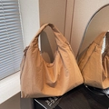 Fashionable khaki large canvas tote bag with side zipper for casual commuting use - Khaki