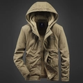 Herren Kapuzenjacke in Khaki mit warmem Fleecefutter und Brust-Schriftzug - M / Camel