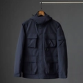 Giacca uomo blu scuro impermeabile con cappuccio, quattro tasche e dettaglio D-ring - 6XL / Blu Notte