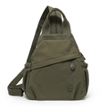 Dettaglio borsa a tracolla in nylon verde oliva con tasche a zip e tracolla larga - Verde