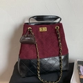 Quilted bucket bag in burgundy suede and black leather with chain strap and mini charm - Wine Red (With Pendant)