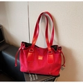 Grand sac cabas rouge vintage avec texture en daim, cordons latéraux et rivets métalliques - Bordeaux