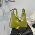Chic grass green faux leather underarm hobo bag for women with adjustable strap - Green
