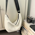 Borsa a tracolla a mezzaluna in nylon bianco con cinturino nero per uso quotidiano - Bianco