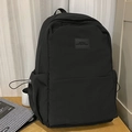 Minimalistischer schwarzer Rucksack mit großem Fassungsvermögen und Logo-Patch aus Leder - Schwarz