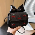 Mini bolso bandolera de mezclilla negra con bordado de cerezas rojas y un gran lazo - Negro